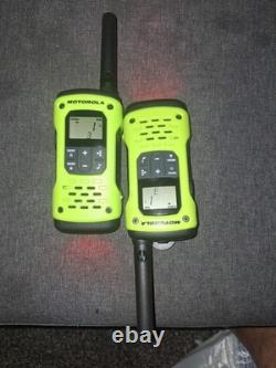 Motorola Solutions T600 35 Miles Waterproof Two-way Radio Green, 2-pack