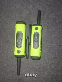 Motorola Solutions T600 35 Miles Waterproof Two-way Radio Green, 2-pack