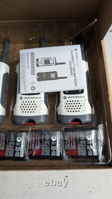 Motorola Talkabout T260TP Walkie Talkies 3-Pack Two Way Radios long range White