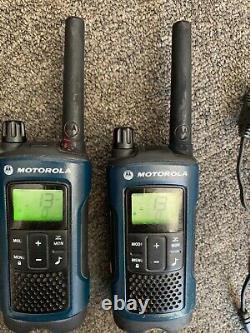 Motorola Talkabout T460 Rechargeable Two-Way Radio (Dark Blue) lot of 2