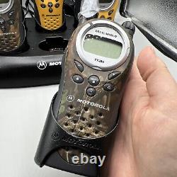 Motorola Talkabout T7100 Two-Way Radios Lot Of 6 with Chargers Base Accessories