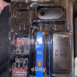 Motorola Talkabout T800 Two-Way Radio, 35 Mile, 2 Pack, Bluetooth, Black & Blue