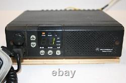 Motorola VHF GM300 Two Way Radio, M43GMC20C2AA With Microphone