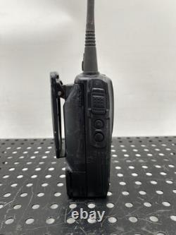 Motorola VX-264-G7-5 UHF Two-Way Radio 450-512 MHz TESTED