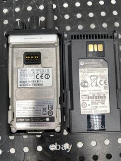 Motorola VX-264-G7-5 UHF Two-Way Radio 450-512 MHz TESTED