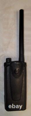Motorola Walmart RDM2070d Two-Way Radio withBattery & Charger
