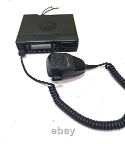 Motorola XPR2500 MOTOTRBO 403-470 MHz UHF Two Way Radio AAM02QNH9JA1AN