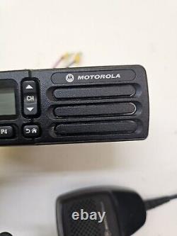 Motorola XPR2500 MOTOTRBO 403-470 MHz UHF Two Way Radio AAM02QNH9JA1AN