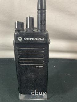 Motorola XPR3300e UHF Two Way Radio Walkie Talkie AAH02RDC9VA1AN With Antenna