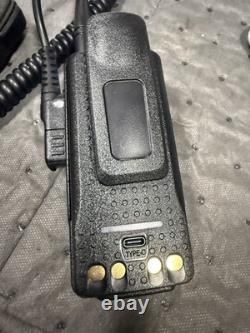 Motorola XPR3500 UHF 403-512Mhz Digital Radio AAH02RDH9JA2AN READ below