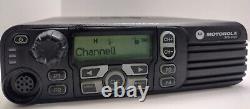 Motorola XPR4550 UHF 450-512 Mobile Two-Way Radio AAM27TRH9LA1AN & ACCESSORY KIT