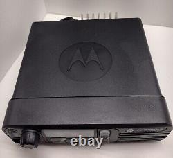 Motorola XPR4550 UHF 450-512 Mobile Two-Way Radio AAM27TRH9LA1AN & ACCESSORY KIT