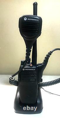 Motorola XPR6350 MOTOTRBO VHF Radio AAH55JDC9LA1AN 136-174 MHz with Charger & Mic
