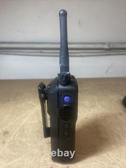 Motorola XPR6350 UHF AAH55QDC9LA1AN Two Way Radio with Charger Base Battery UNTEST