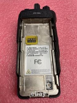 Motorola XPR7580E TWO WAY radio AAH56UCN9WB1AN / W BATTERY /NO ANTENNA