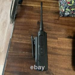 Motorola XPR7580e Portable Two-Way Radio AAH56UCN9RB1AN withOEM Battery/charger