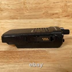 Motorola XPR 3300e Black Wireless 4 Watt 16-Channels UHF Two Way Radio For Parts