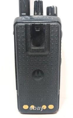 Motorola XPR 3500 UHF 403-512 MHz Two-Way Radio Kit