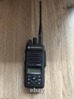 Motorola XPR 3500e UHF Two-Way Radio Complete Kit Charger Included + Mic