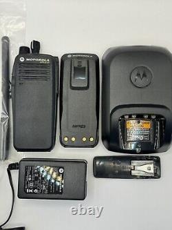 Motorola XPR 6100 Two-Way Radio 136-174Mhz 32CH AAH55JDT9JA1AN NIB Used Bat