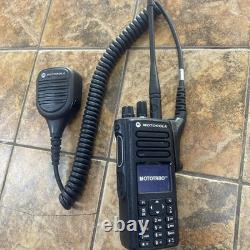 Motorola XPR 7550e TWO WAY RADIO AAH56RDN9RA1AN W / Battery Antenna Mic & Clip