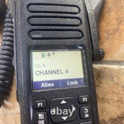 Motorola XPR 7550e TWO WAY RADIO AAH56RDN9RA1AN W / Battery Antenna Mic & Clip