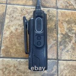 Motorola XPR 7550e TWO WAY RADIO AAH56RDN9RA1AN W / Battery Antenna Mic & Clip