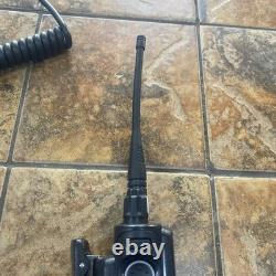 Motorola XPR 7550e TWO WAY RADIO AAH56RDN9RA1AN W / Battery Antenna Mic & Clip