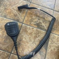 Motorola XPR 7550e TWO WAY RADIO AAH56RDN9RA1AN W / Battery Antenna Mic & Clip