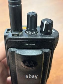 Motorola XPR 7550e Two Way Radio R02.60.03 + Charger
