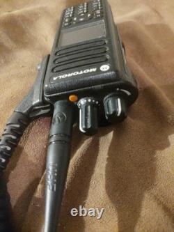 Motorola XPR 7550e UHF 403-512 Digital Display Portable Two-Way Radio