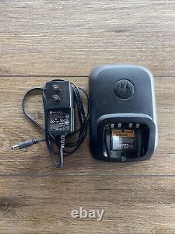 Motorola XPR 7580 Portable Two-Way Radio Only AAH56UCN9KB1AN With OEM Charger