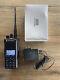 Motorola Xpr 7580e Portable Two-way Radio Pn Aah56ucn9rb1an / New Oem Charger