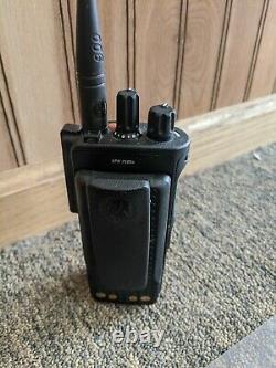 Motorola XPR 7580e Two-Way Radio 800/900 MHz AAH56UCN9RB1AN