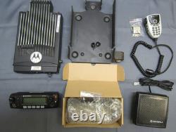 Motorola XTL2500 110 Watt 136-174 VHF MHz Remote Head Two Way Radio M21KTM9PW1AN