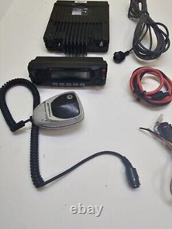 Motorola XTL2500 136-174 VHF 50W Remote Head Two Way Radio w Mic M21KSM9PW1AN