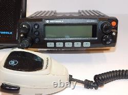 Motorola XTL2500 764-870 MHz P25 Two Way Radio M21URM9PW1AN 800 MHz Mic' Spkr
