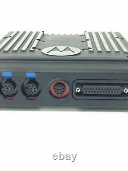 Motorola XTL5000 Two Way Radio M20URS9PW1AN withAZ492FT5823 Radio Control Unit