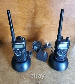 Motorola XTN XV2600 VHF Two Way Radio With mount and charger TESTED