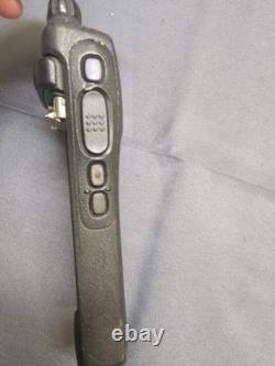 Motorola XTS2500 136-174 MHz VHF Two Way Radio H46KDD9PW5BN w Charger