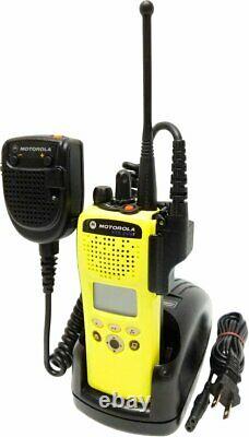 Motorola XTS2500 UHF 380-470 MHz P25 Digital Two-Way Radio SMARTZONE ADP DES-OFB