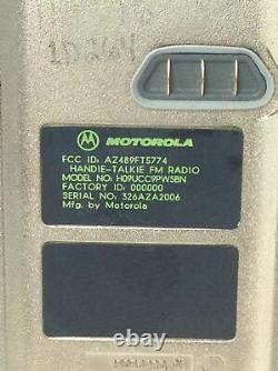 Motorola XTS3000 800 MHz Two way radio H09UCC9PW5BN withAntenna/Battery/NO AC