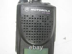 Motorola XTS3000 Digital Radio -no ac adapter no battery- H09RDH9PW7BN