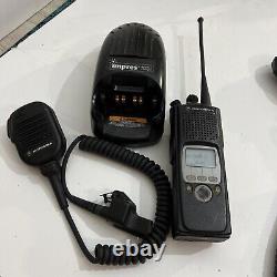 Motorola XTS5000R H18UCF9PW6AN 700/800MHz Two Way Radios Charger Mic