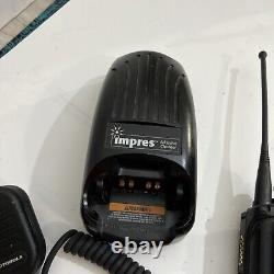 Motorola XTS5000R H18UCF9PW6AN 700/800MHz Two Way Radios Charger Mic
