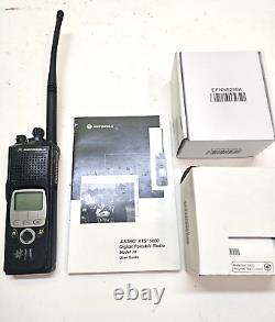 Motorola XTS5000 136-174 MHz VHF P25 Two Way Radio H18KEF9PW6AN w Charger