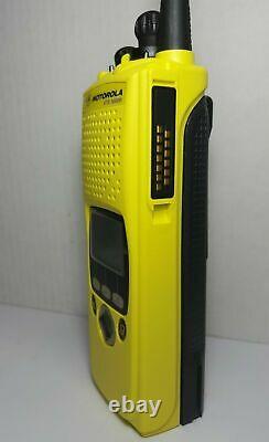 Motorola XTS5000 UHF 380-470 MHz Digital P25 Police Fire EMS Radio H18QDF9PW6AN
