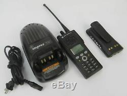 Motorola XTS 2500 Model 3 H46UCH9PW2BN UHF 764-870 MHz Two-Way Radio With Charger