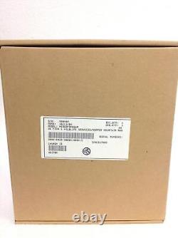 NEW MOTOROLA XTS 5000 H18QDF9PW6AN 16 Channels Two Way Radio withBattery, Antenna
