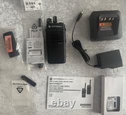NEW Motorola MOTOTRBO XPR3300e UHF 403-512MHz Digital Two-Way Radio